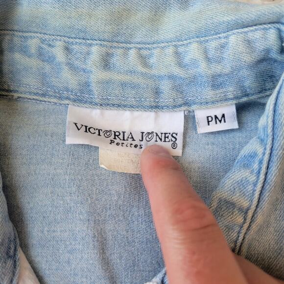 Victoria Jones Woman’s Vintage Floral Patchwork Button Up Top Petite Medium - Picture 6 of 6